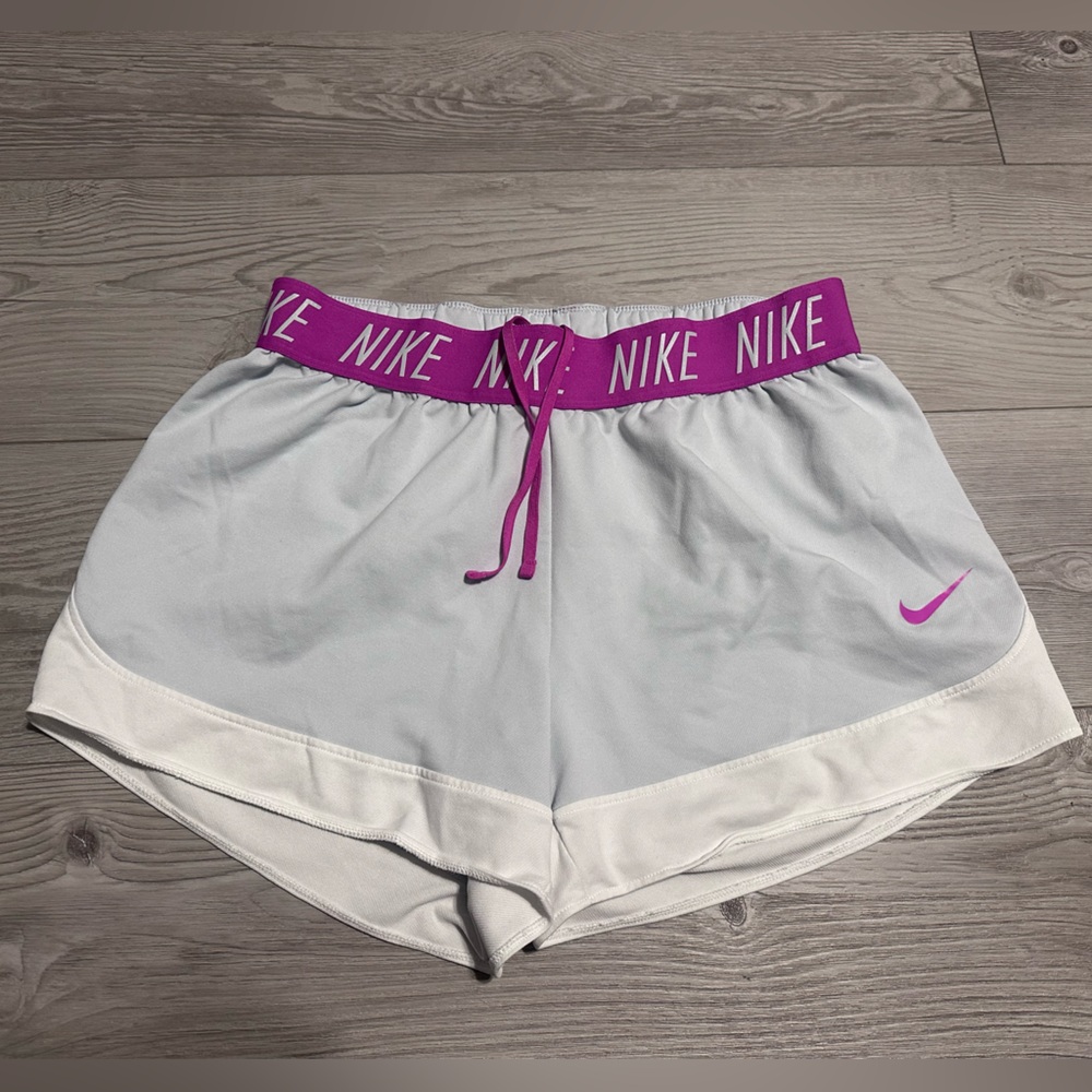 Nike Women’s Dry-fit White Purple Athletic Sporty Shorts Drawstring, Size M